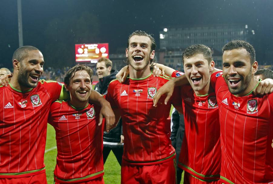 Bale fa festa con i compagni. Reuters